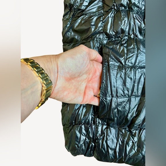 Uniqlo Women’s Ultra Light Down Parka Black Hooded NWT 🔥 XL - Picture 5 of 12